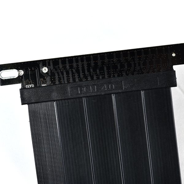 Lian Li PW-PCI-420 – 200mm PCIe 4.0 x16 riser cable, supports 16GT/s speed, backward compatible, and fits O11D series, LANCOOL II/III/216, and V3000 PLUS.